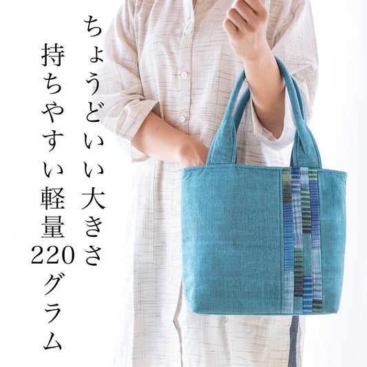 細かいパッチワークがアクセントのミニバッグ
