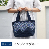 細かいパッチワークのトートバッグ