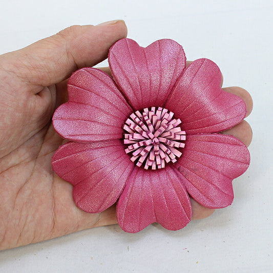 本革花びらブローチLL10cm