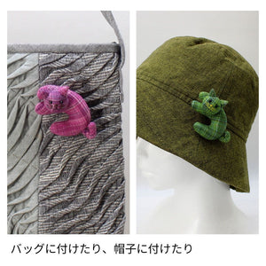 くつろぎネコブローチ